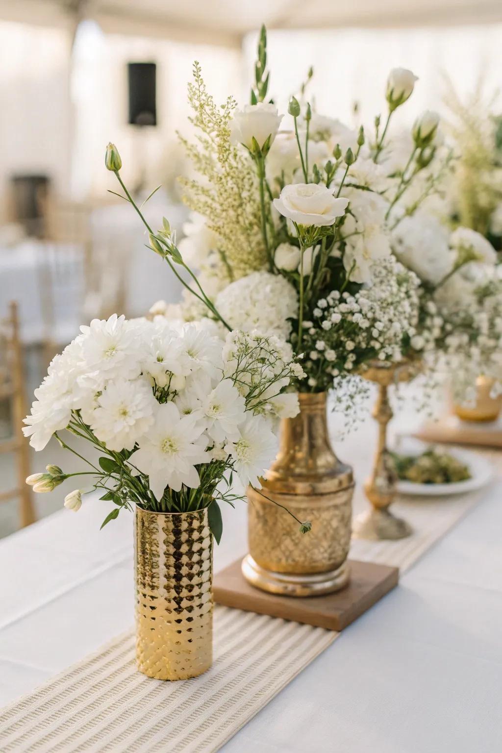 A timeless centerpiece with white and gold elements.