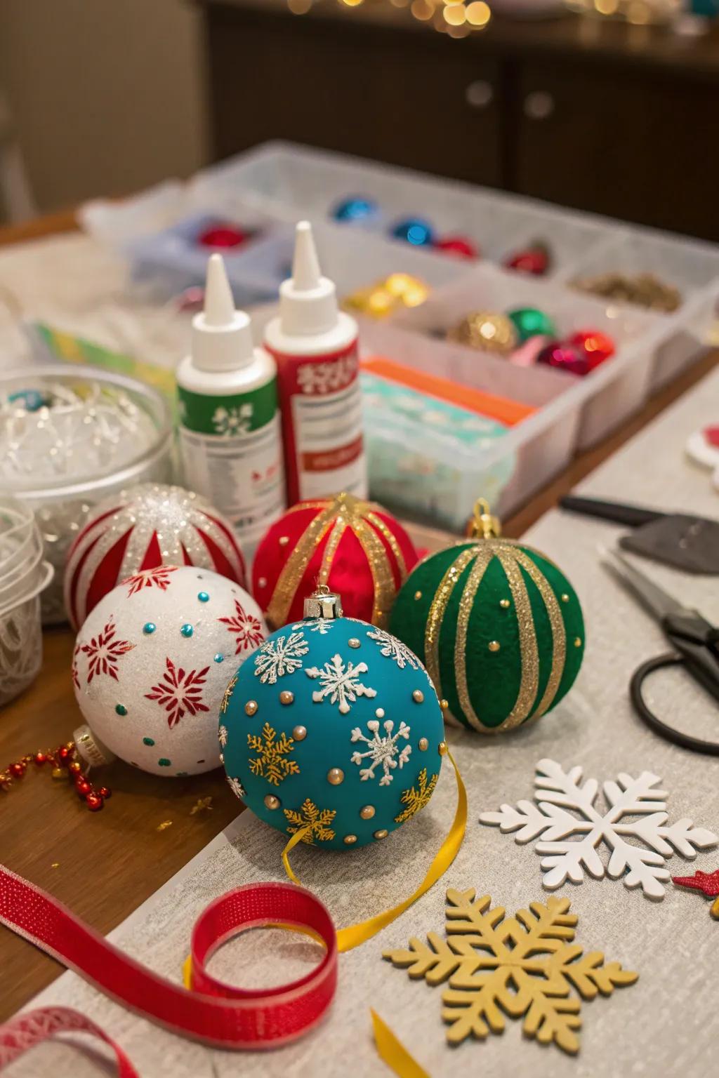 Craft your way to the top with a fun ornament contest.