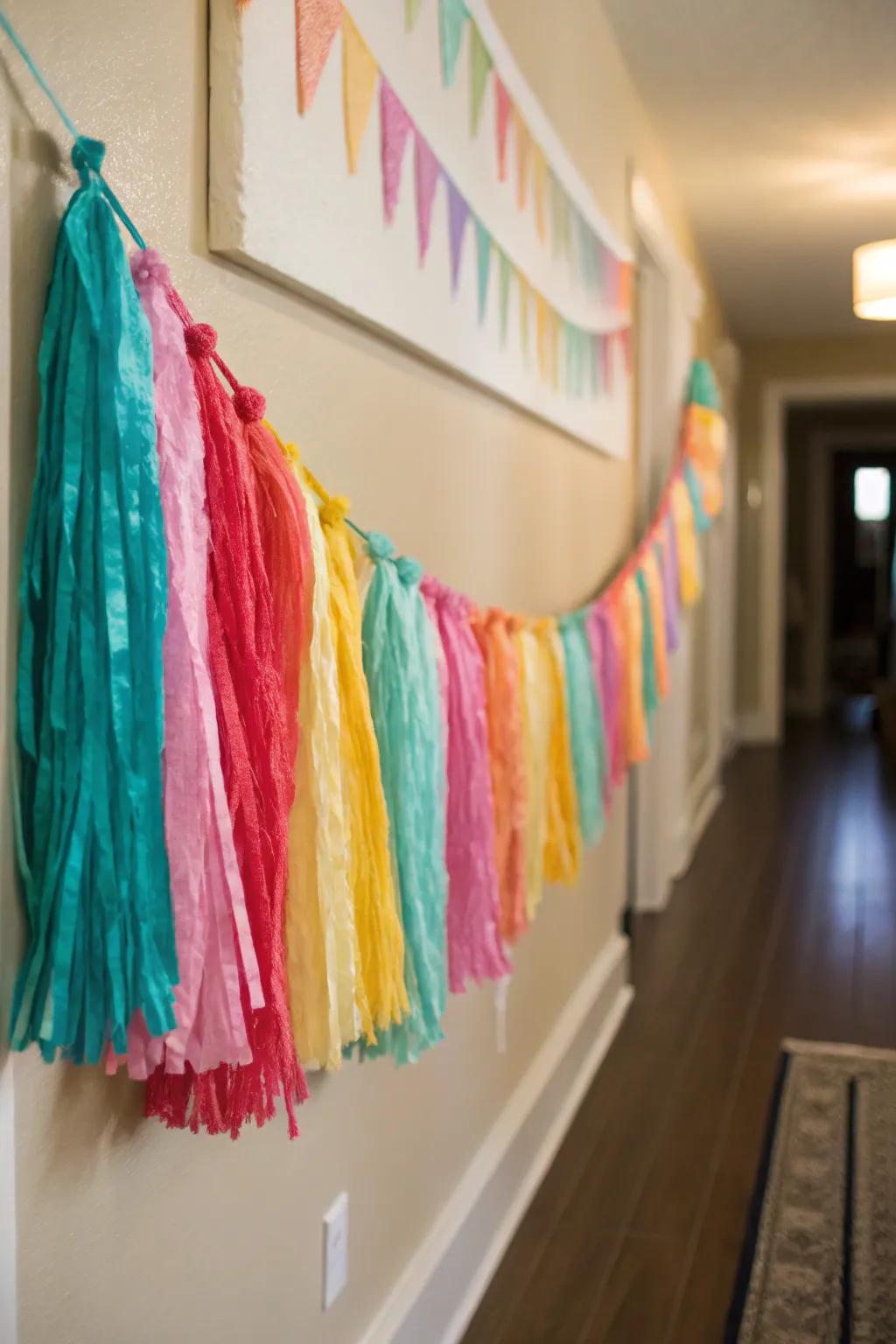 Fringed garlands for a fun and textured look.