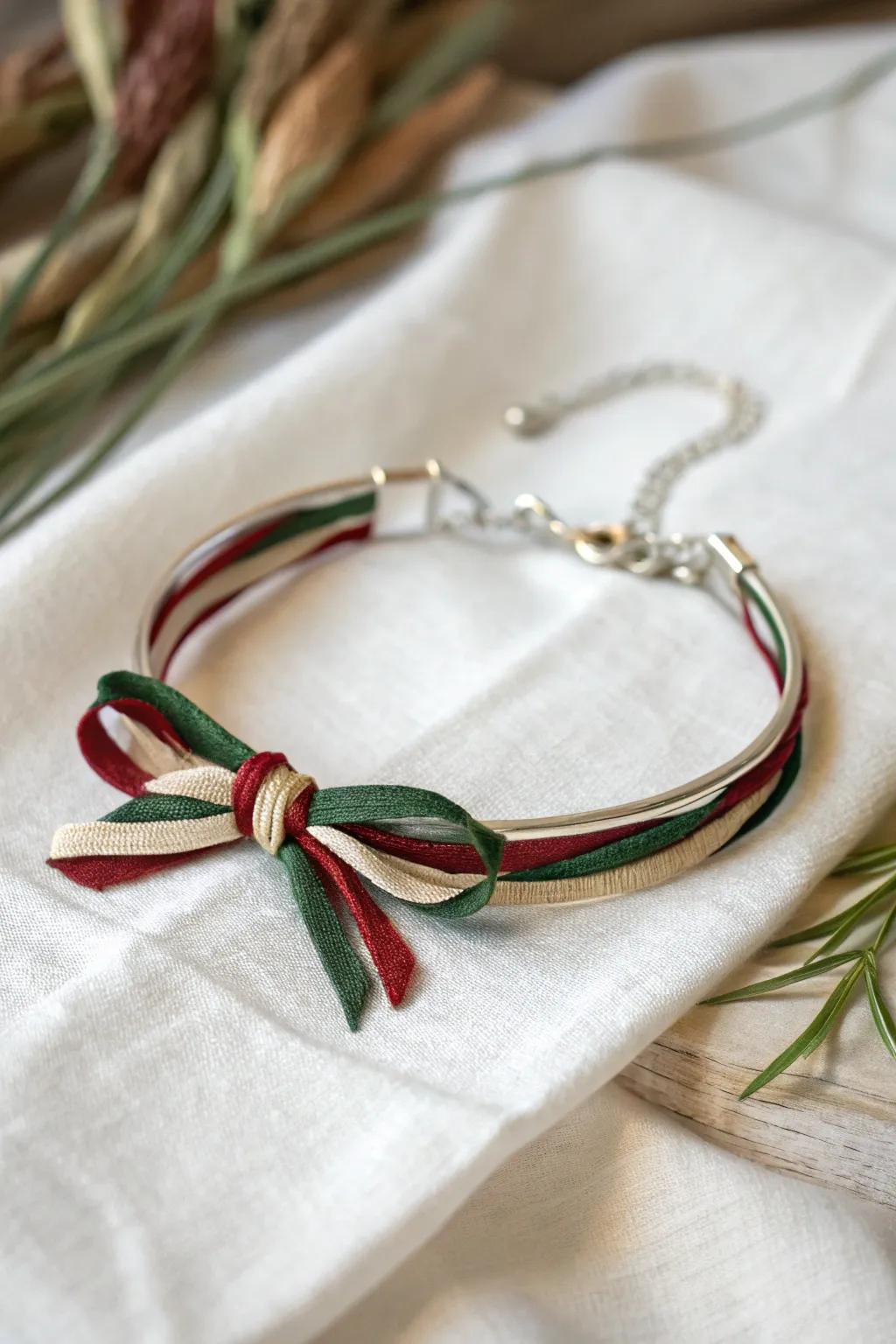 Add a touch of festive flair with this charming fabric strip bracelet. Perfect for a cozy, minimalist holiday look!