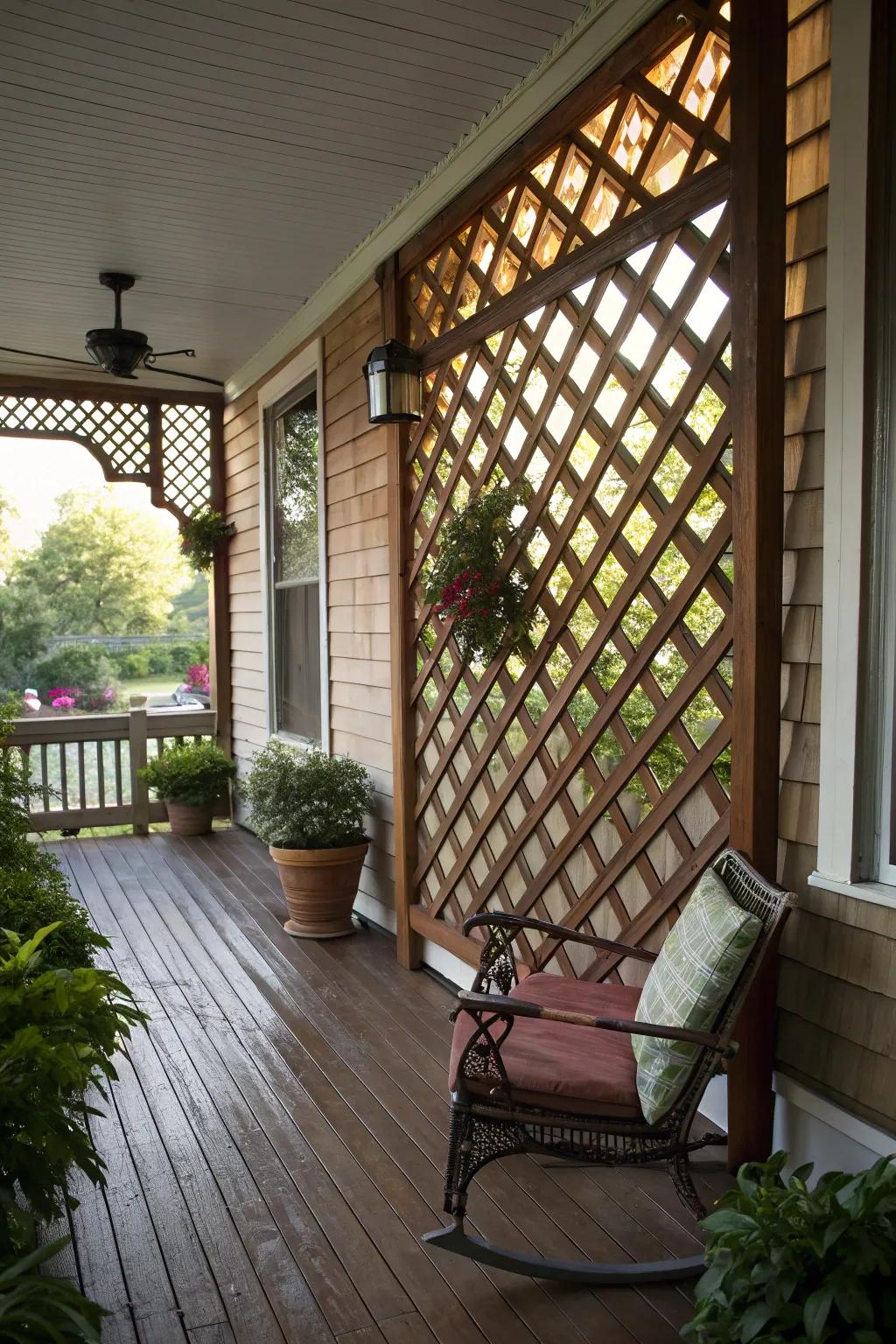 Create a modern vibe by mixing lattice materials.