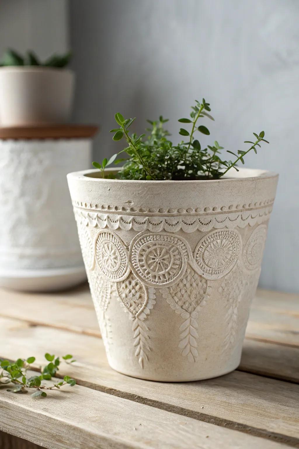 Discover the art of simplicity with lace-imprinted clay potsâwhere minimalist design meets bohemian charm.